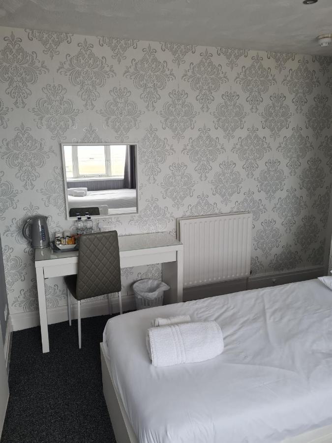 Queens Plaza Hotel Blackpool Exterior foto